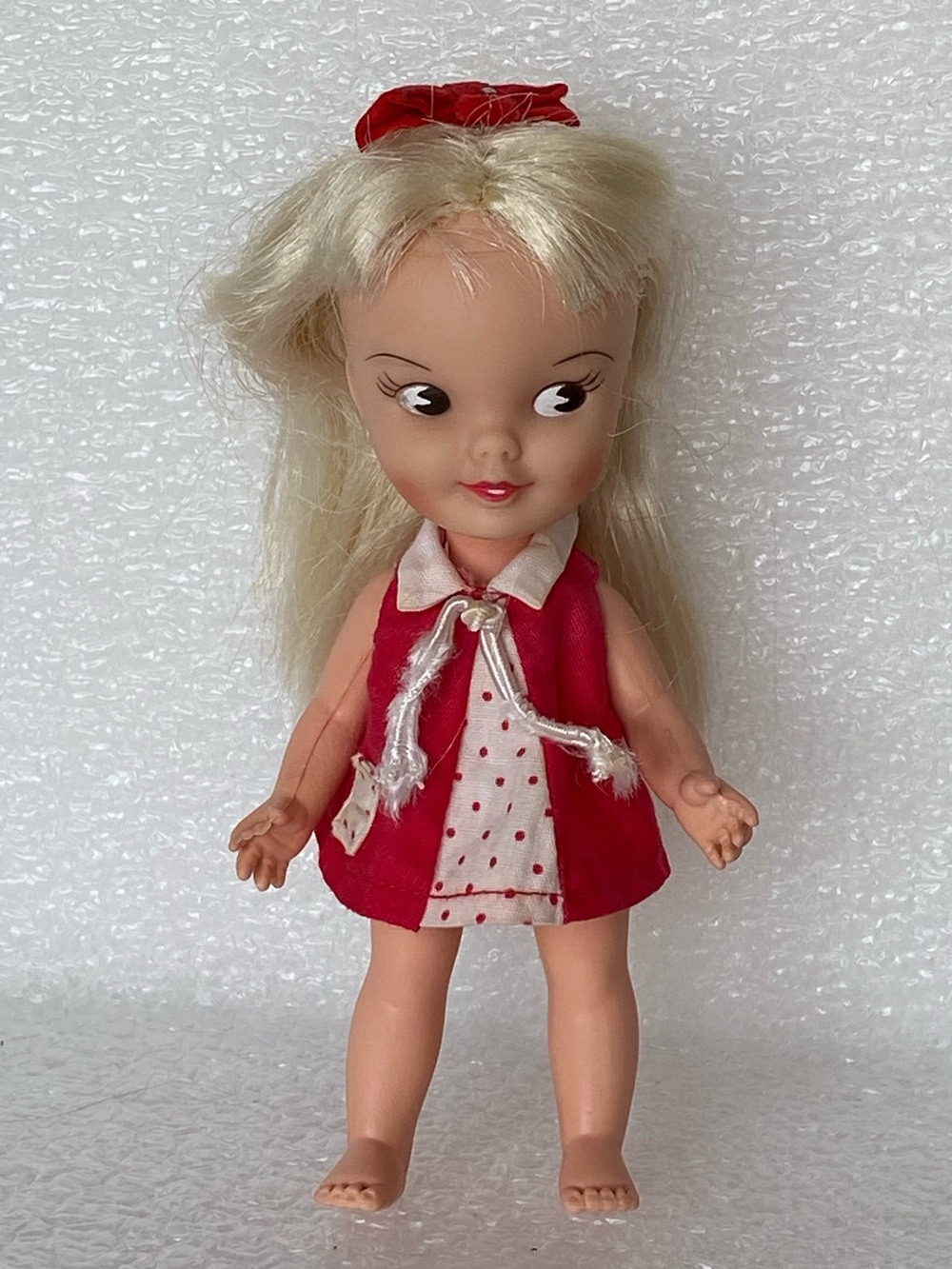 Vintage 1964 Remco Heidi Pocketbook Doll
Magic Button Original Dress 5.5" Tall